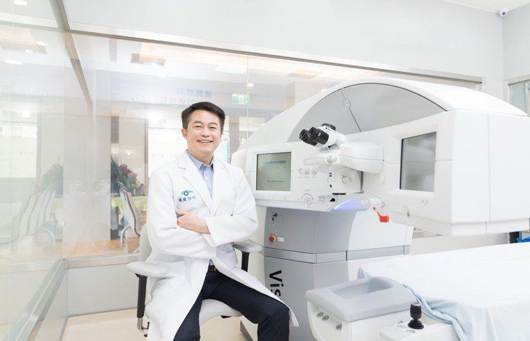 張聰麒醫師幫上百位醫師做近視雷射手術