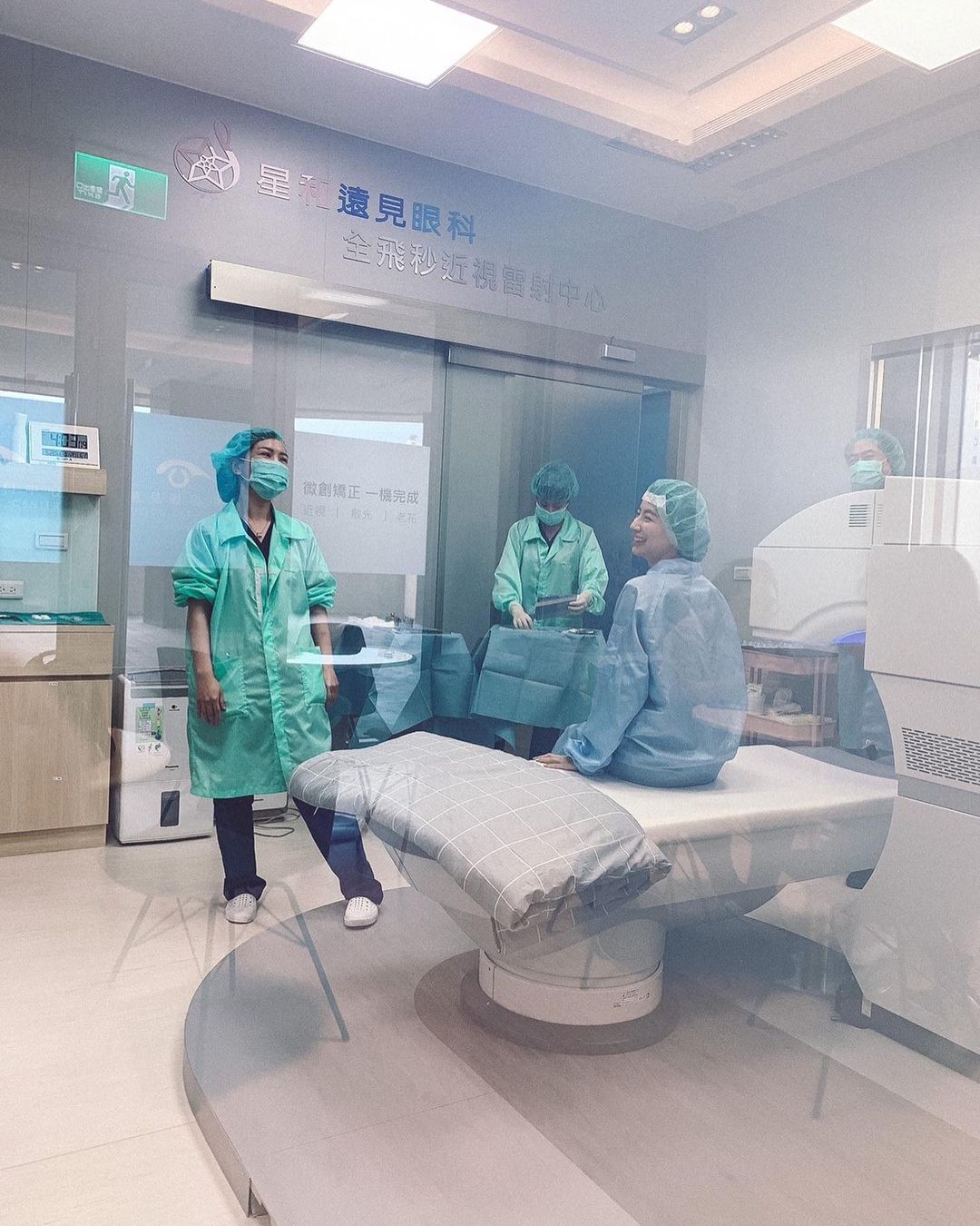 遠見眼科張聰麒院長看著我說放心把我的眼睛交給他，感覺得到醫生和護士一直想轉移我的注意力，手術前和過程中不斷的鼓勵我。SMILE全飛秒近視雷射術後分享、SMILE pro全飛秒近視雷射術後分享、SMILE pro、visumax 800